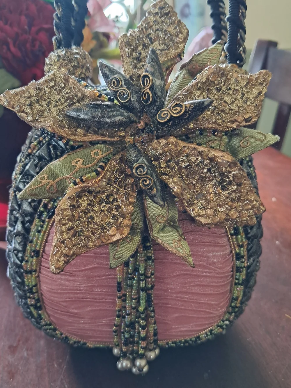 Mary Frances Pink and Gold Beaded Floral Wristlet - Picture 14 of 17